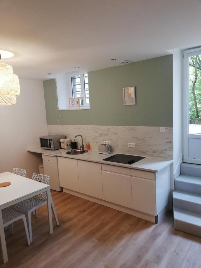 24 Appart'hotel-3 Etoiles Apartment Le Creusot