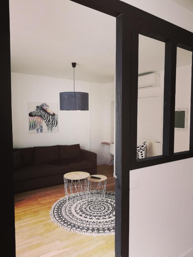 24 Appart'hotel-3 Etoiles Apartment Le Creusot
